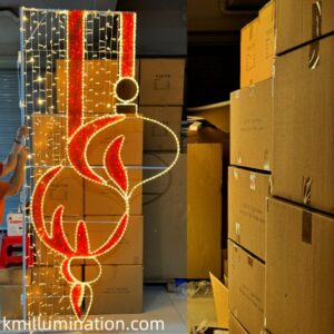 Street Christmas ball lights motif