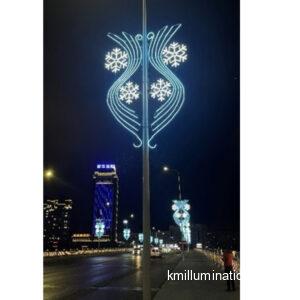 pole snowflake motif light